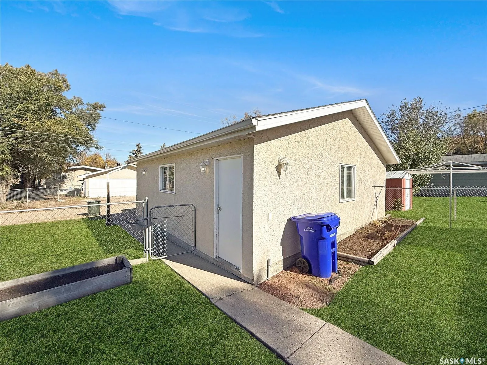 384 28th STREET W