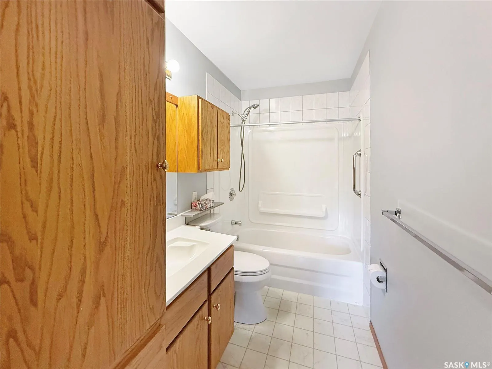 384 28th STREET W