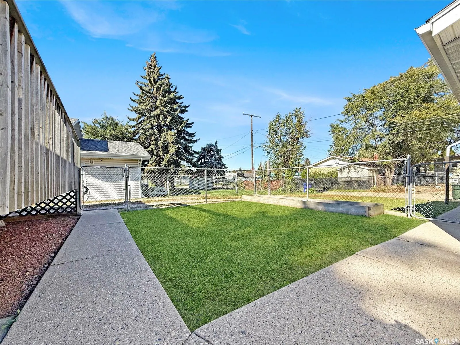 384 28th STREET W