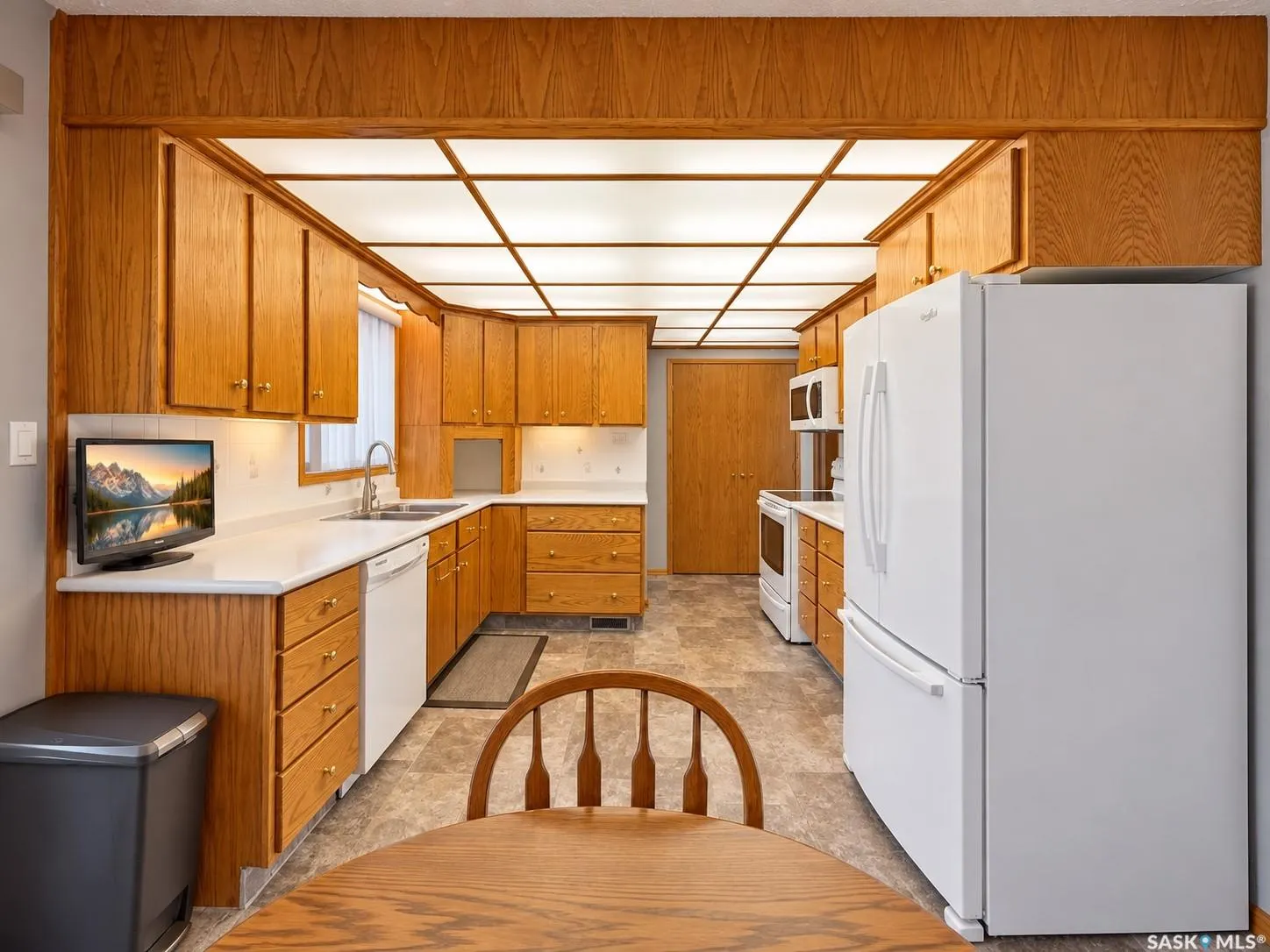 384 28th STREET W