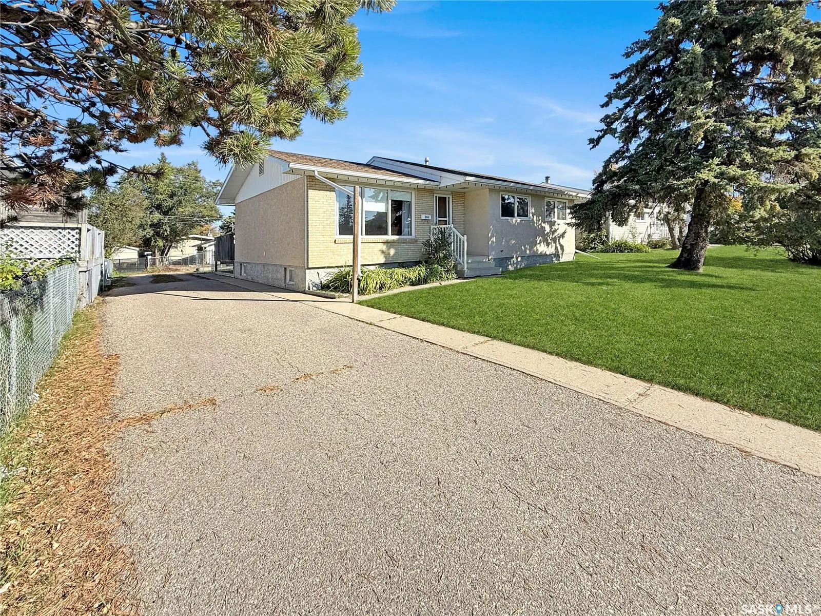 384 28th STREET W