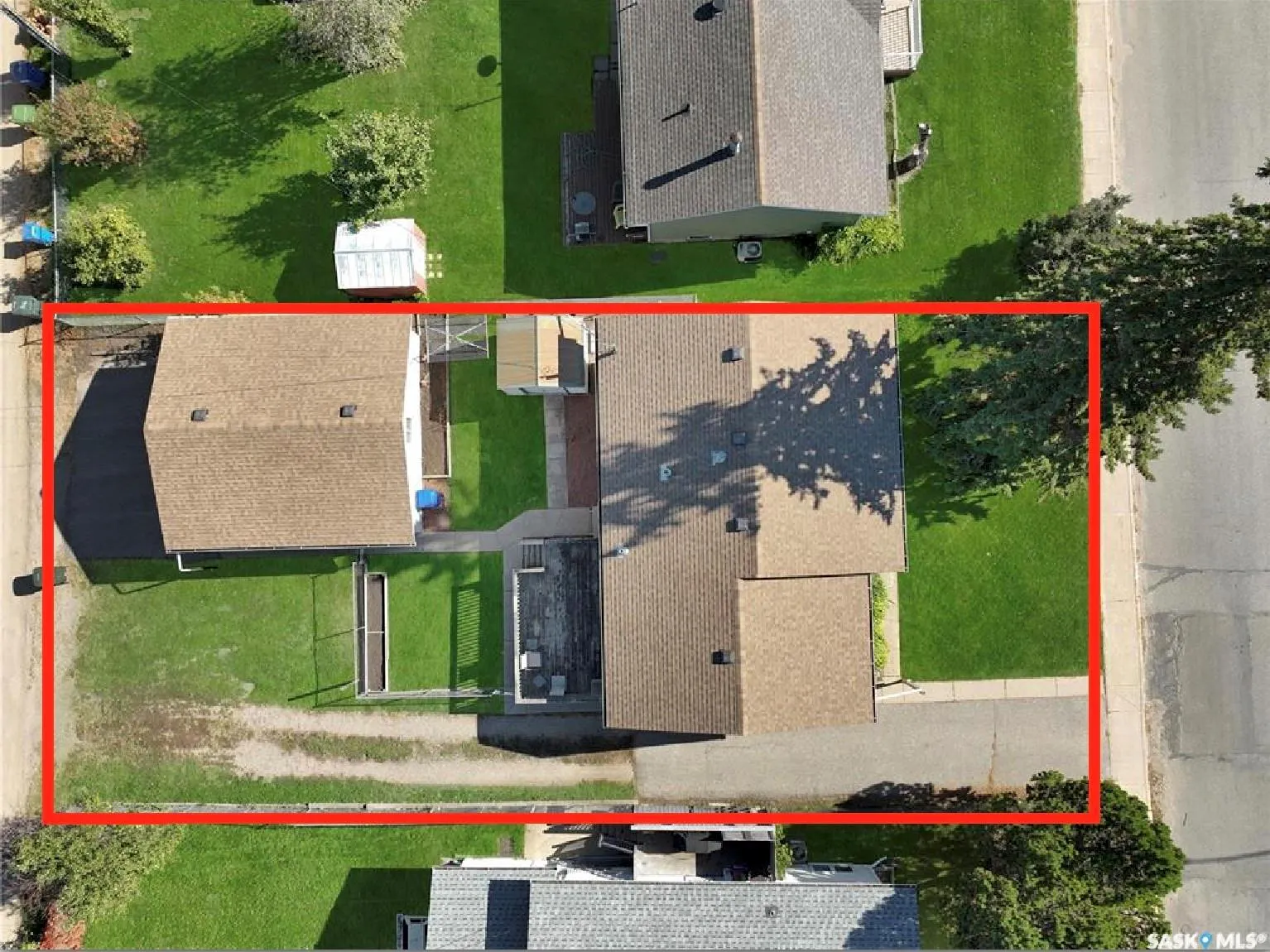 384 28th STREET W