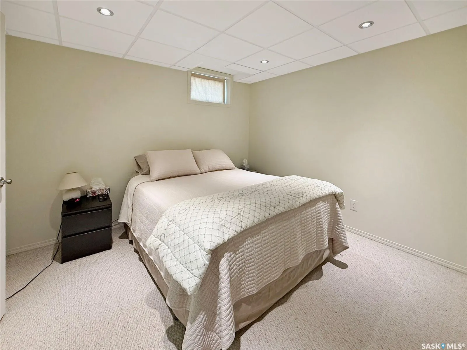 384 28th STREET W