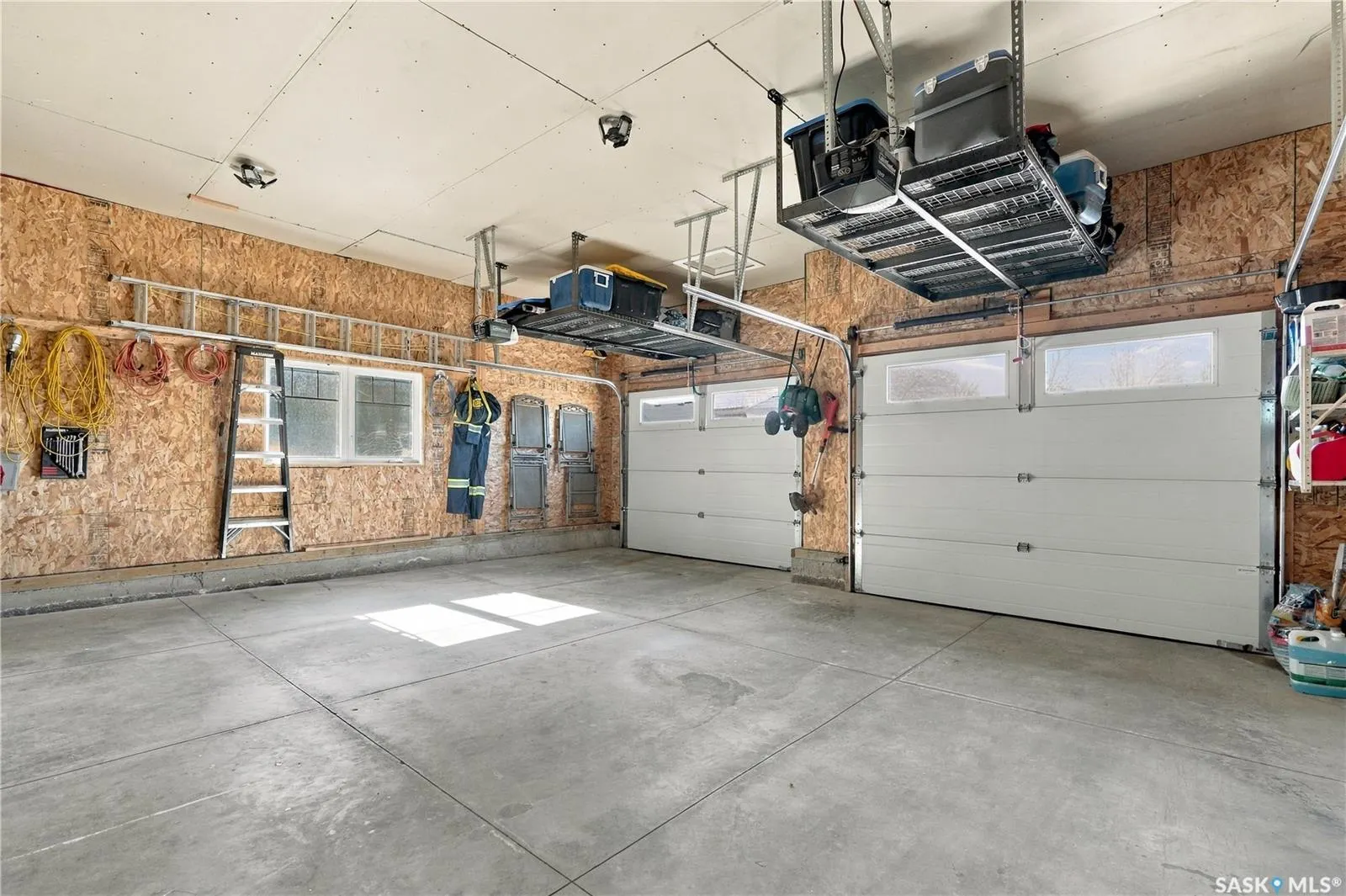 206 Parkview COVE