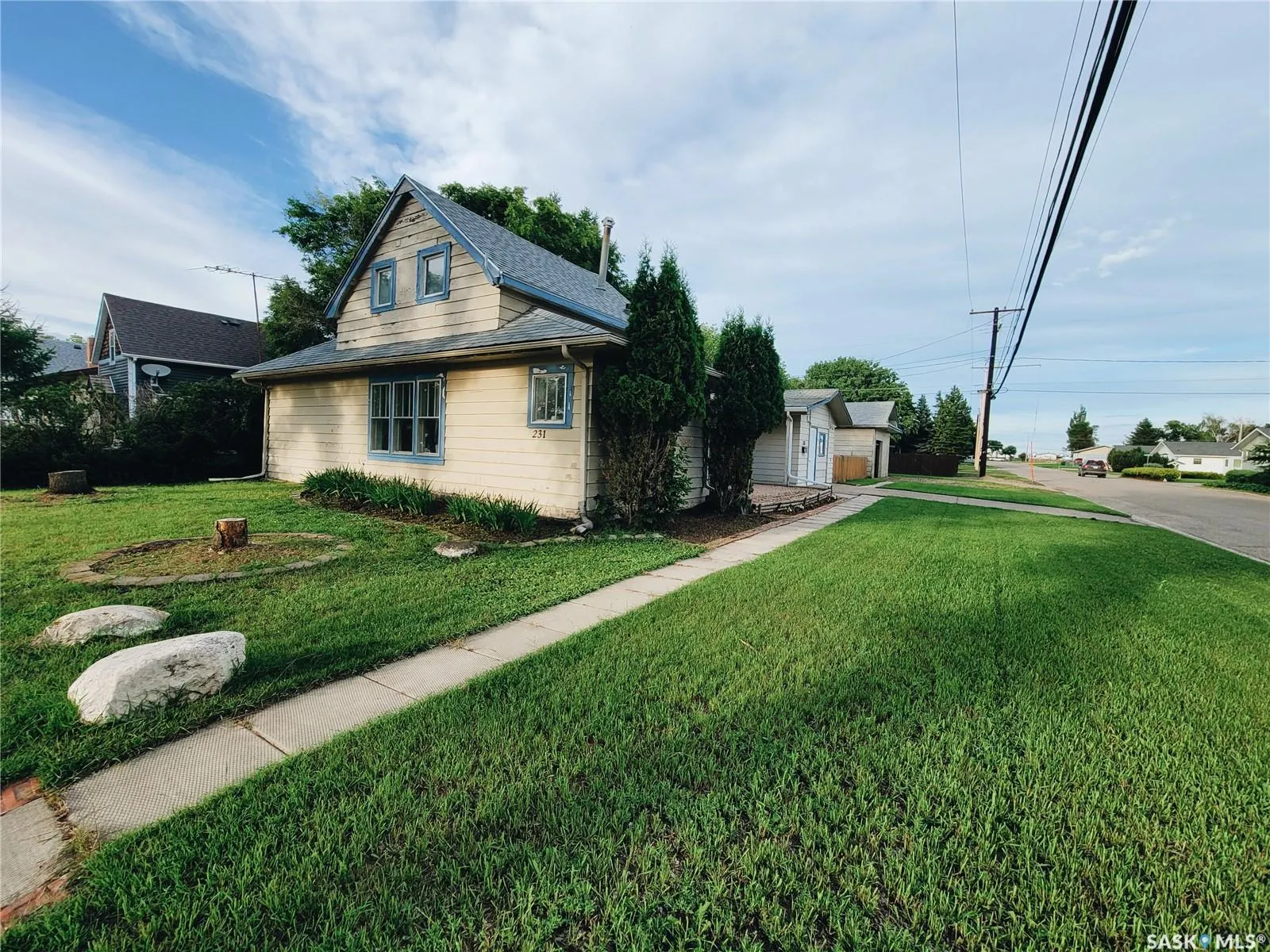 231 Douglass STREET