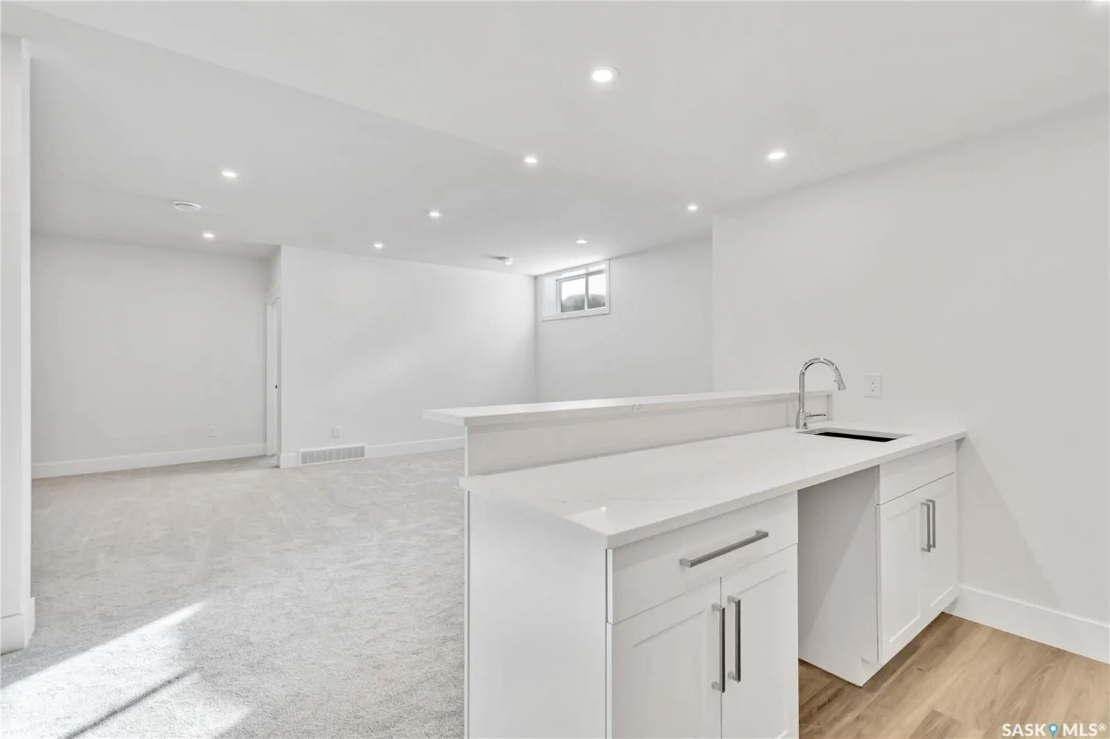 470 Yuel CRESCENT