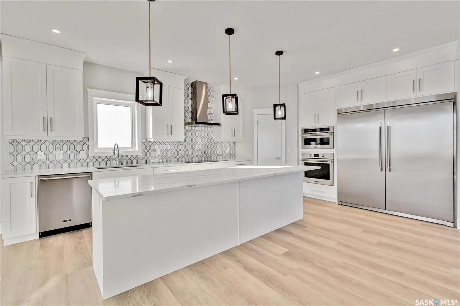 470 Yuel CRESCENT