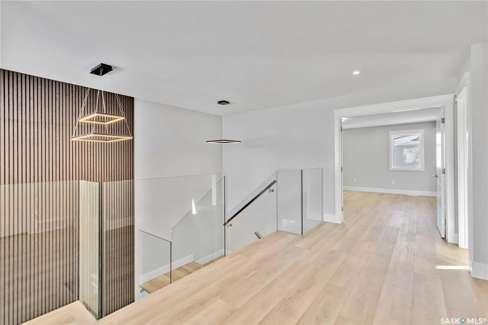 470 Yuel CRESCENT