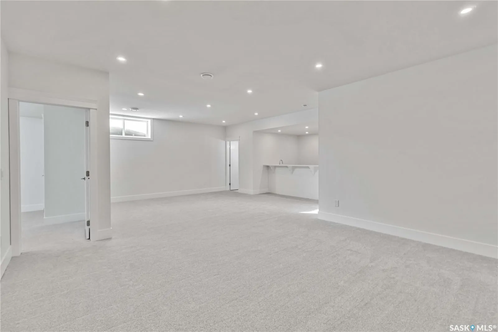 470 Yuel CRESCENT