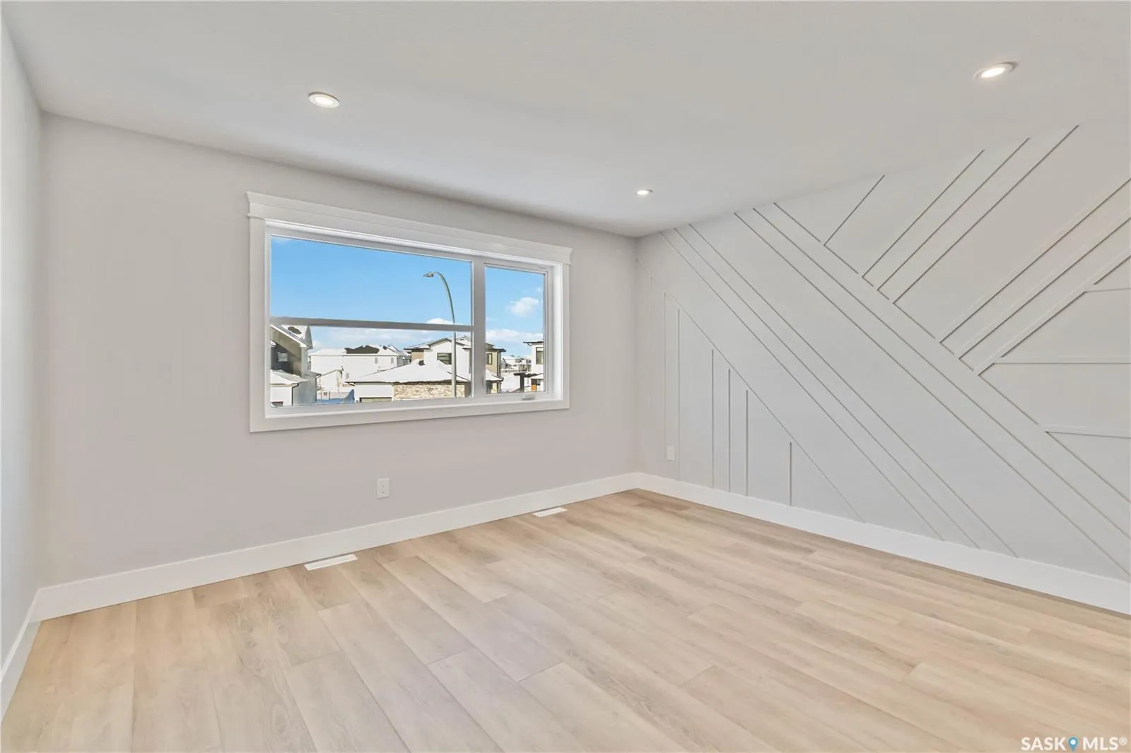 470 Yuel CRESCENT