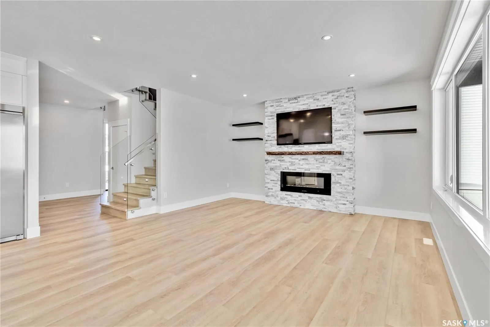 470 Yuel CRESCENT