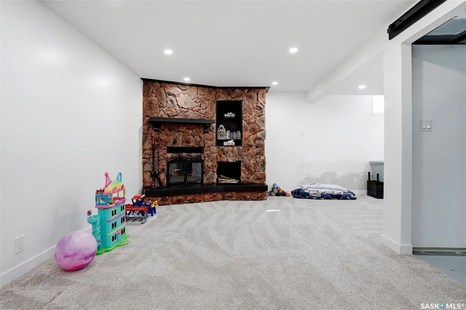 147 Rink AVENUE