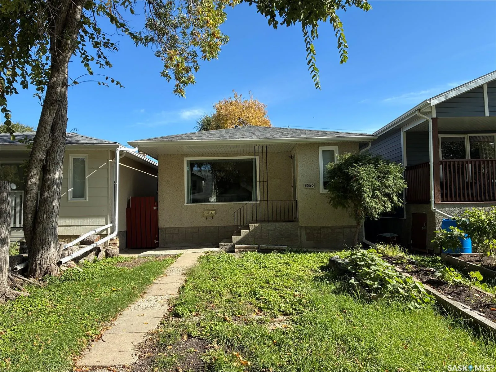 1055 Cameron STREET