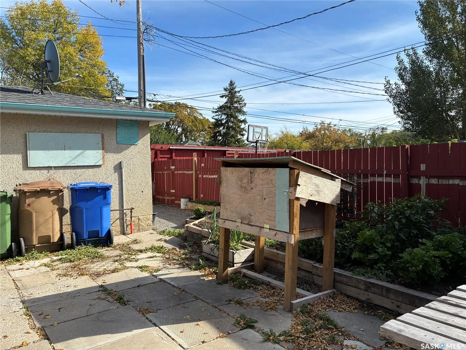 1055 Cameron STREET