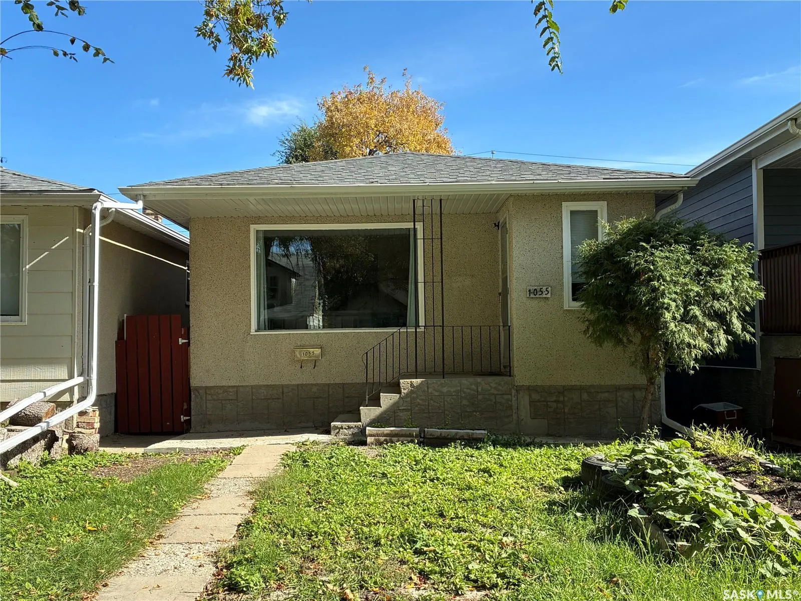 1055 Cameron STREET