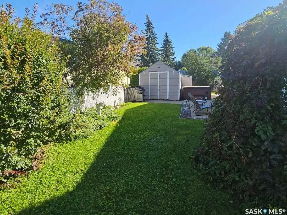 549 Laurier DRIVE