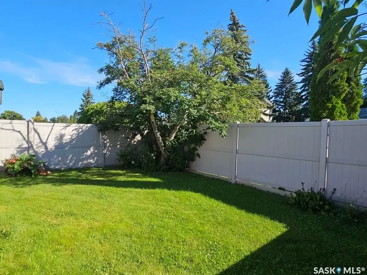 549 Laurier DRIVE