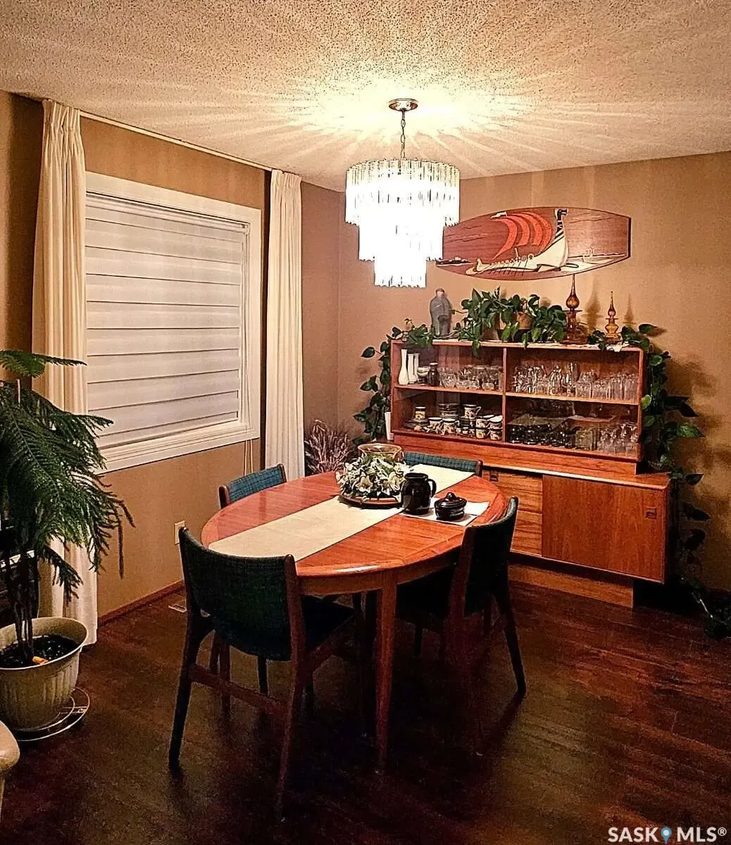549 Laurier DRIVE