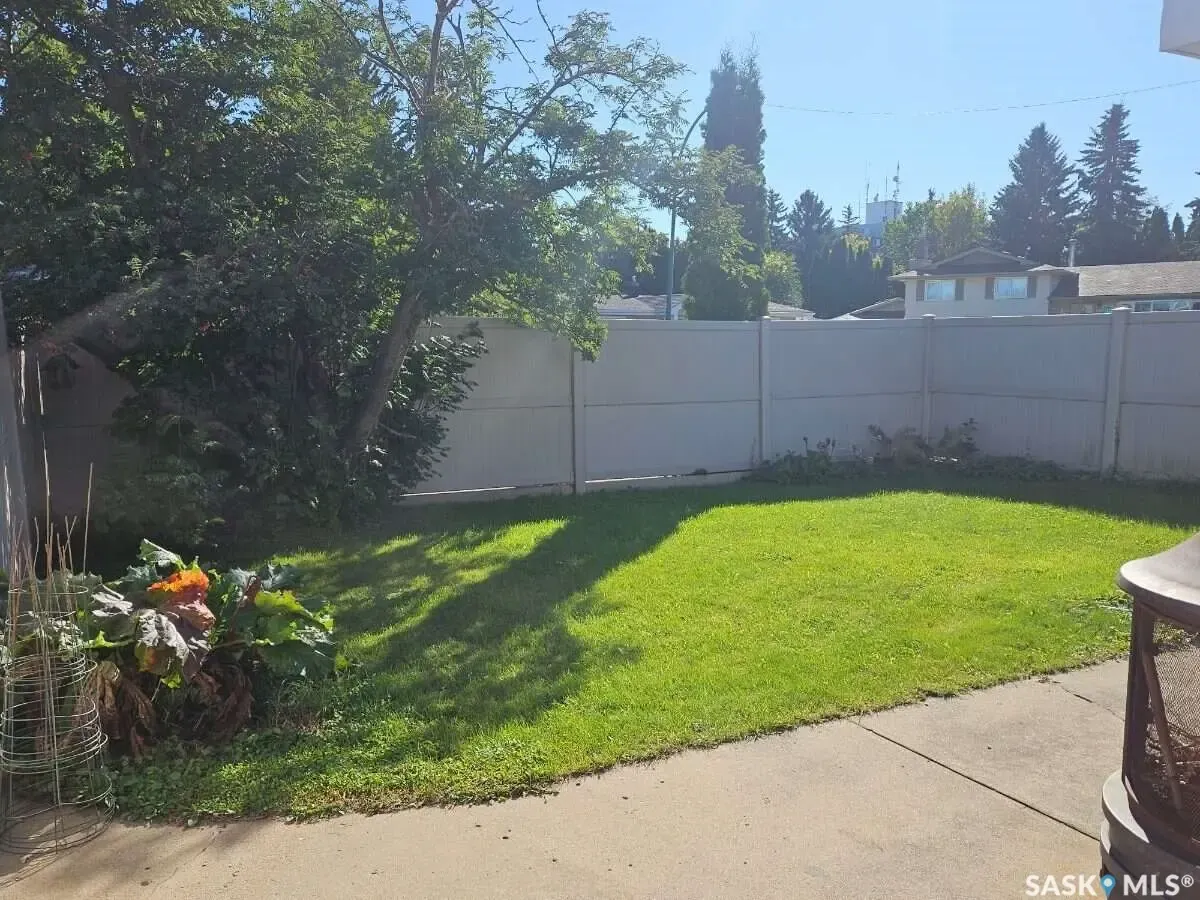 549 Laurier DRIVE