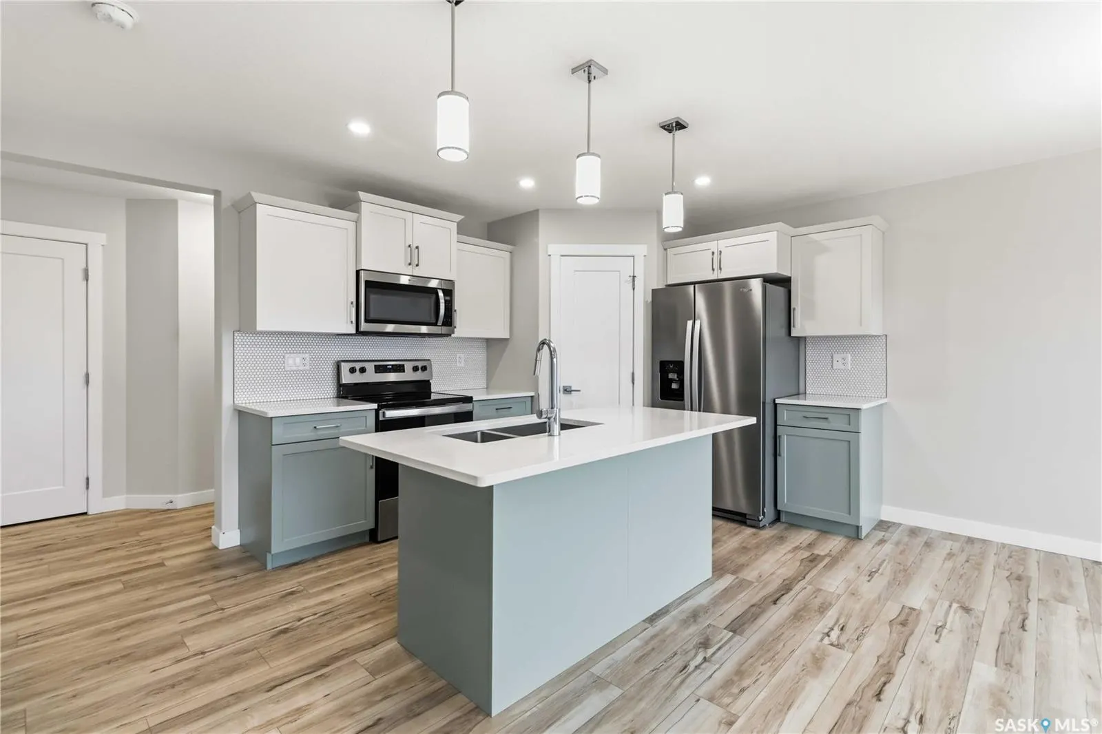 422 Myles Heidt MANOR