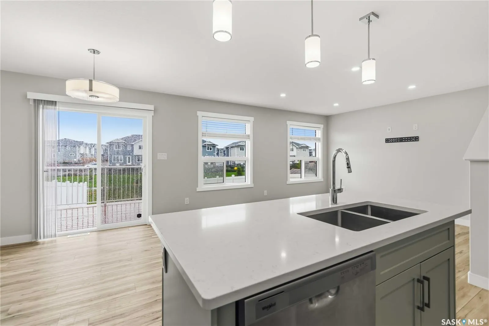422 Myles Heidt MANOR