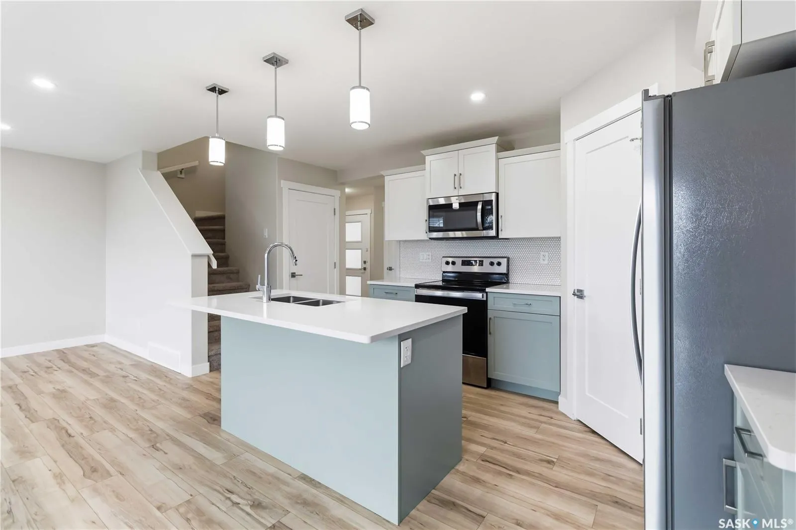 422 Myles Heidt MANOR