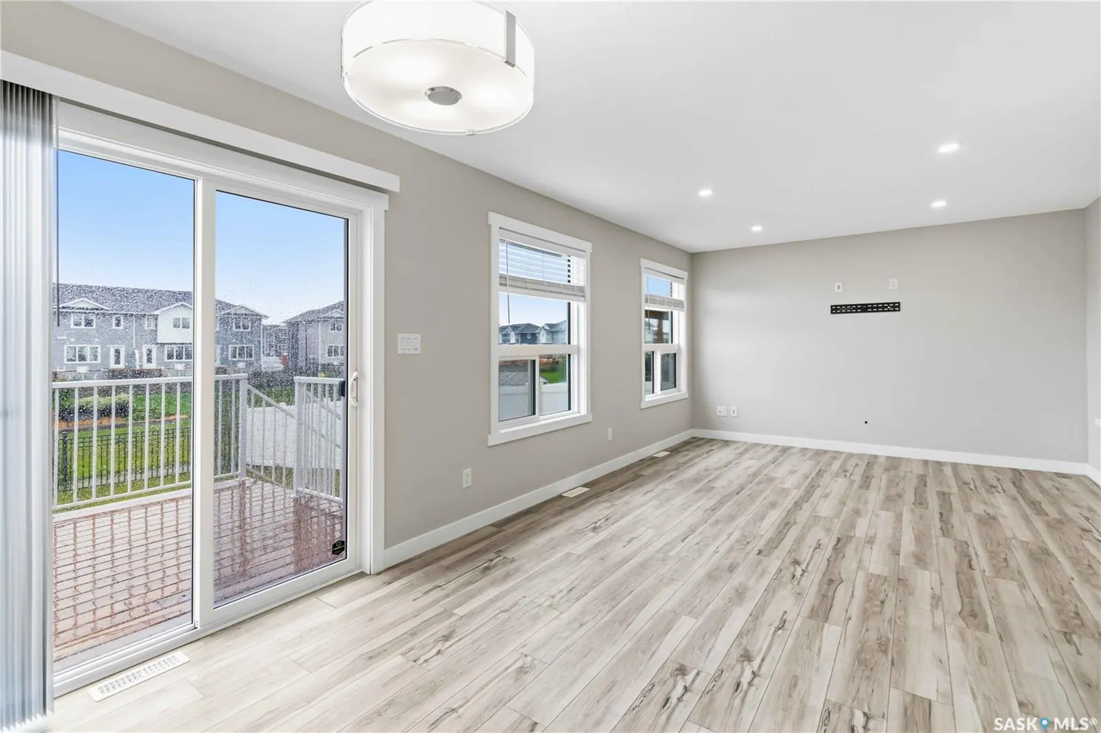 422 Myles Heidt MANOR