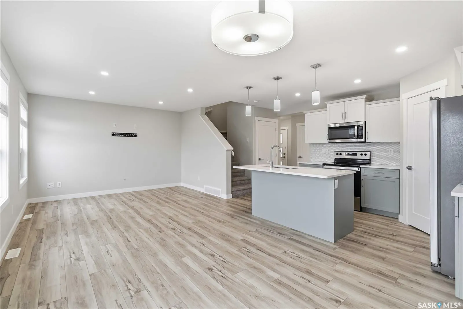 422 Myles Heidt MANOR