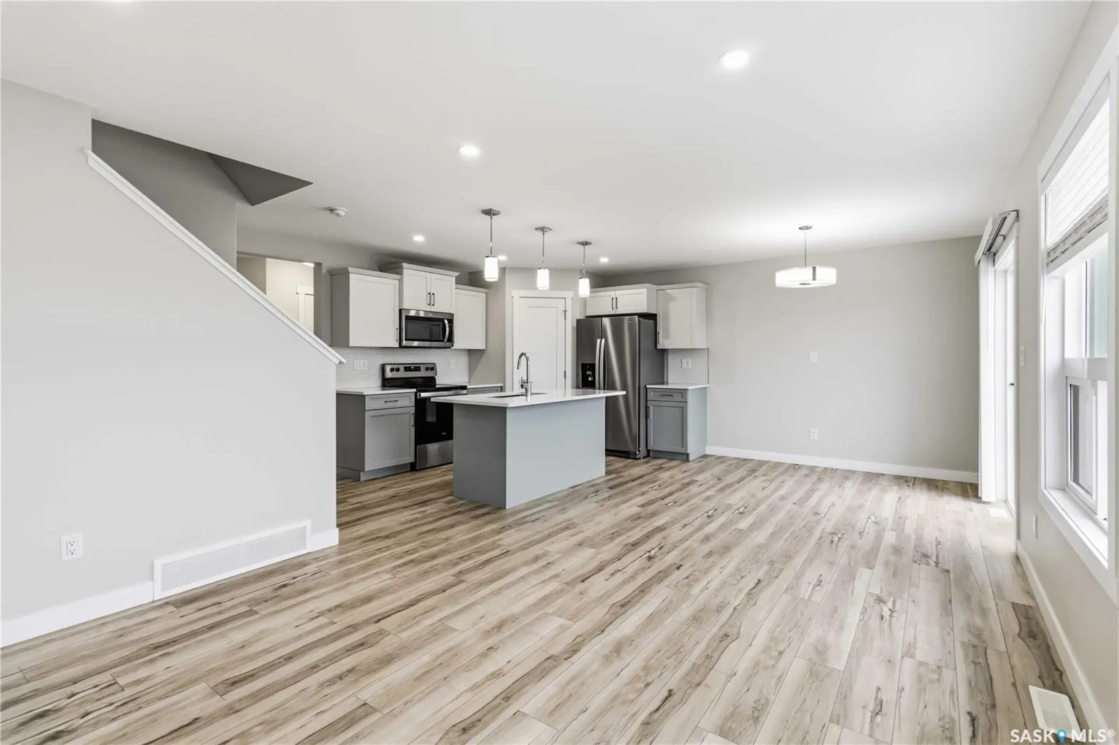 422 Myles Heidt MANOR