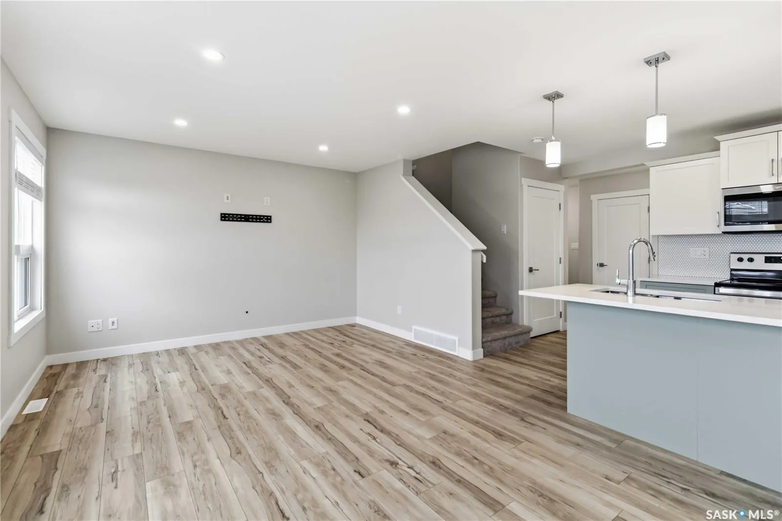422 Myles Heidt MANOR