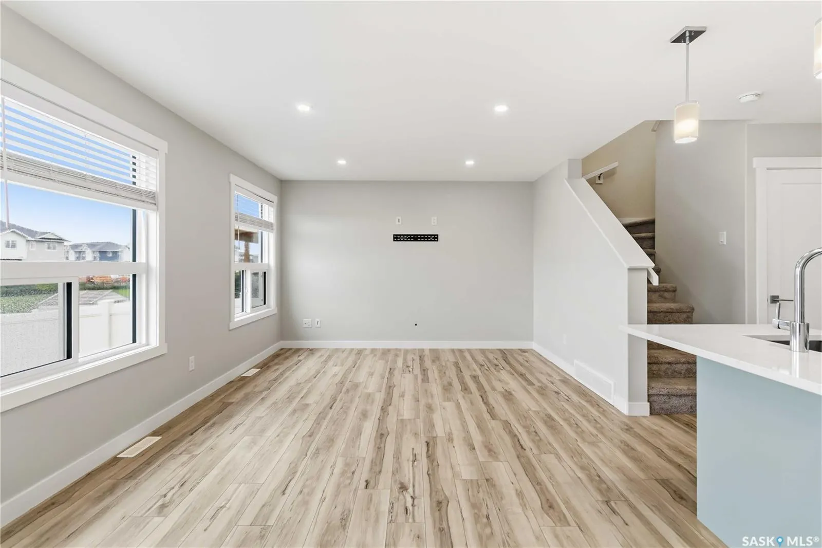 422 Myles Heidt MANOR