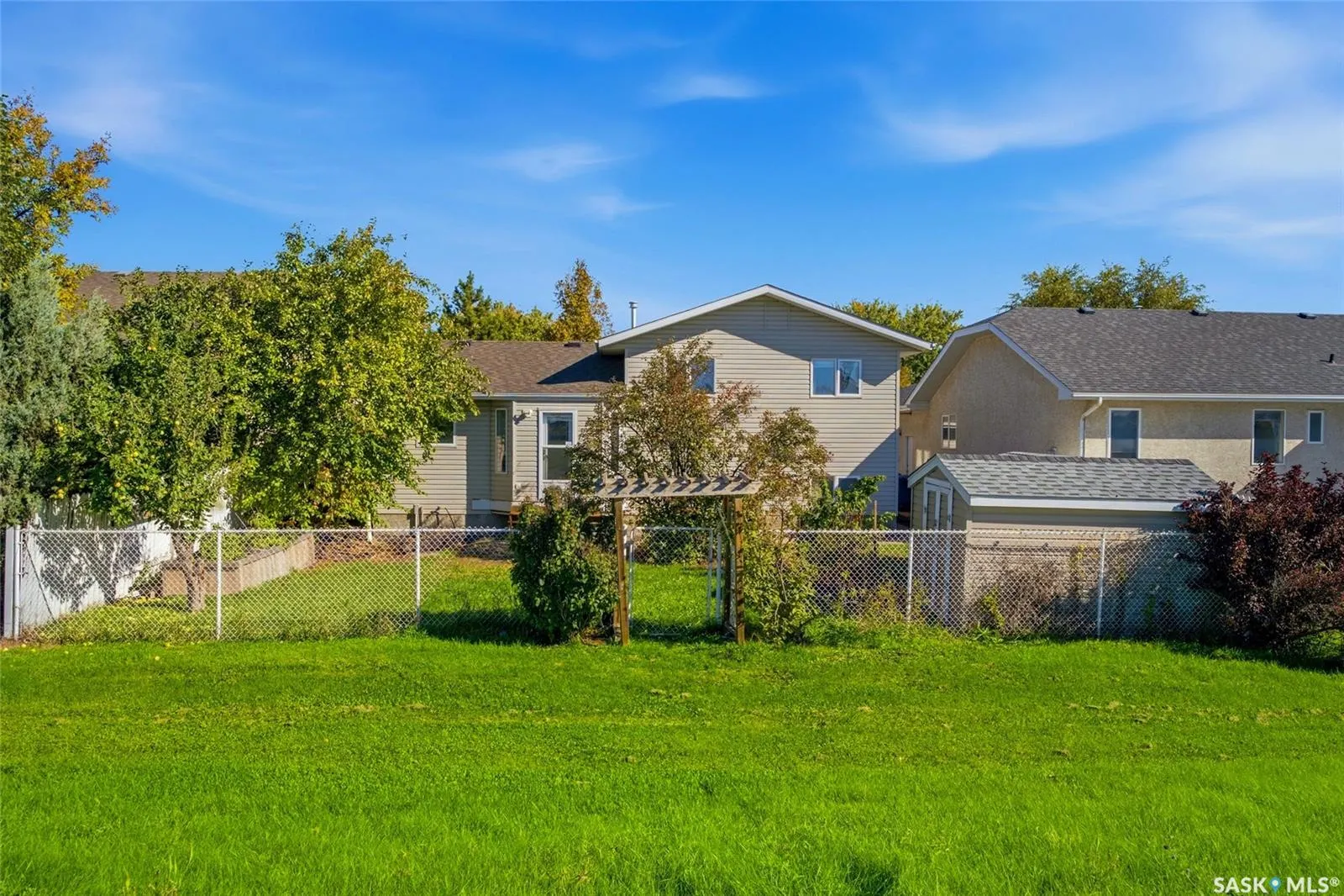 602 Haslam CRESCENT