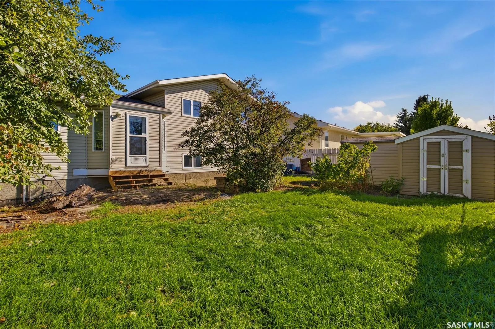 602 Haslam CRESCENT