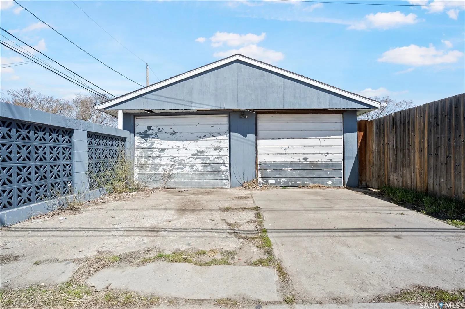978 Lindsay STREET