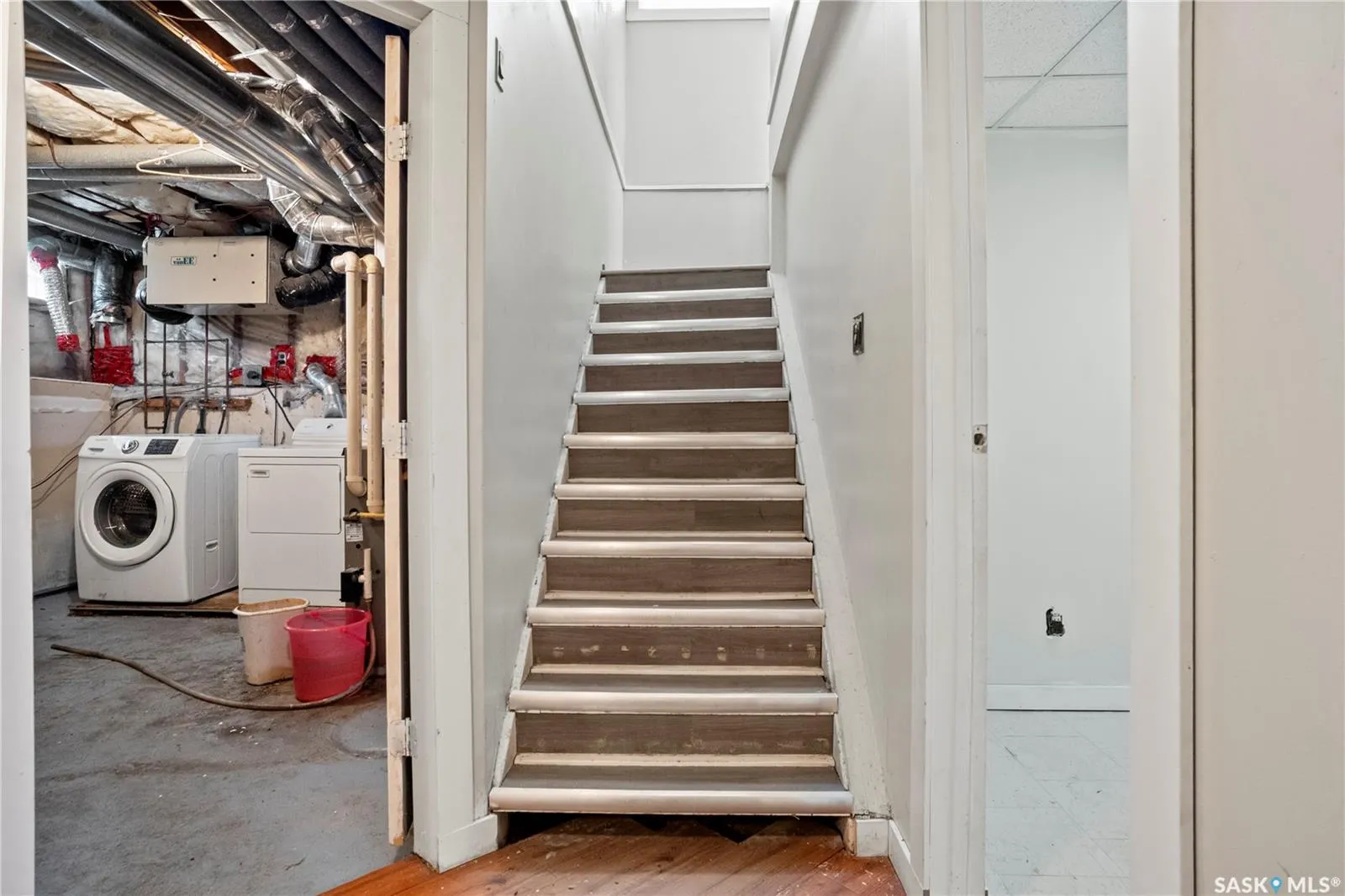 978 Lindsay STREET