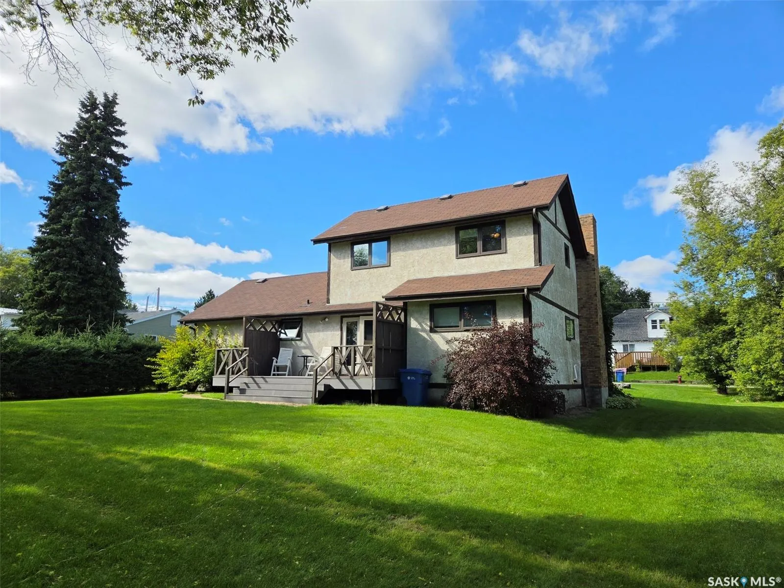 228 Railway AVENUE
