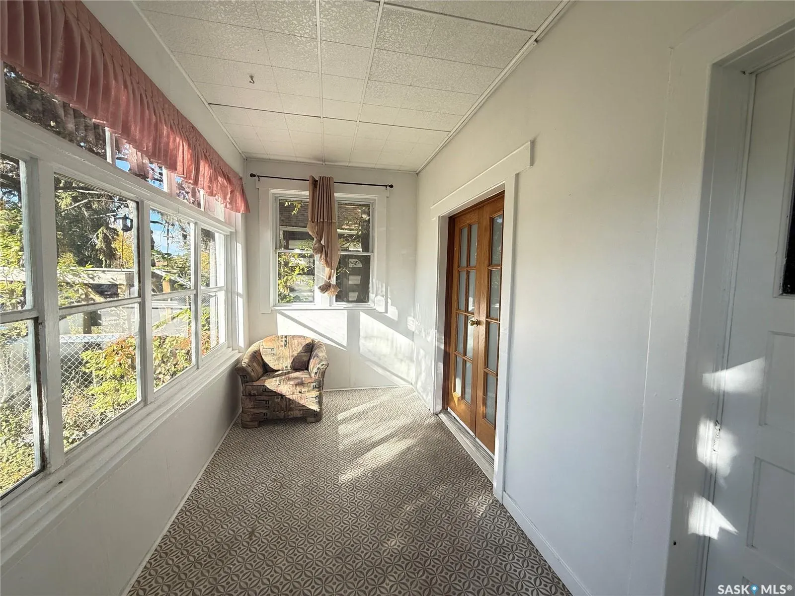 1153 Montague STREET