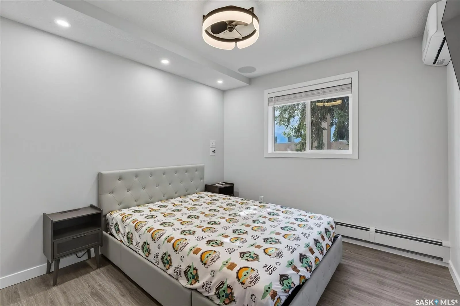 309 Cree CRESCENT #106