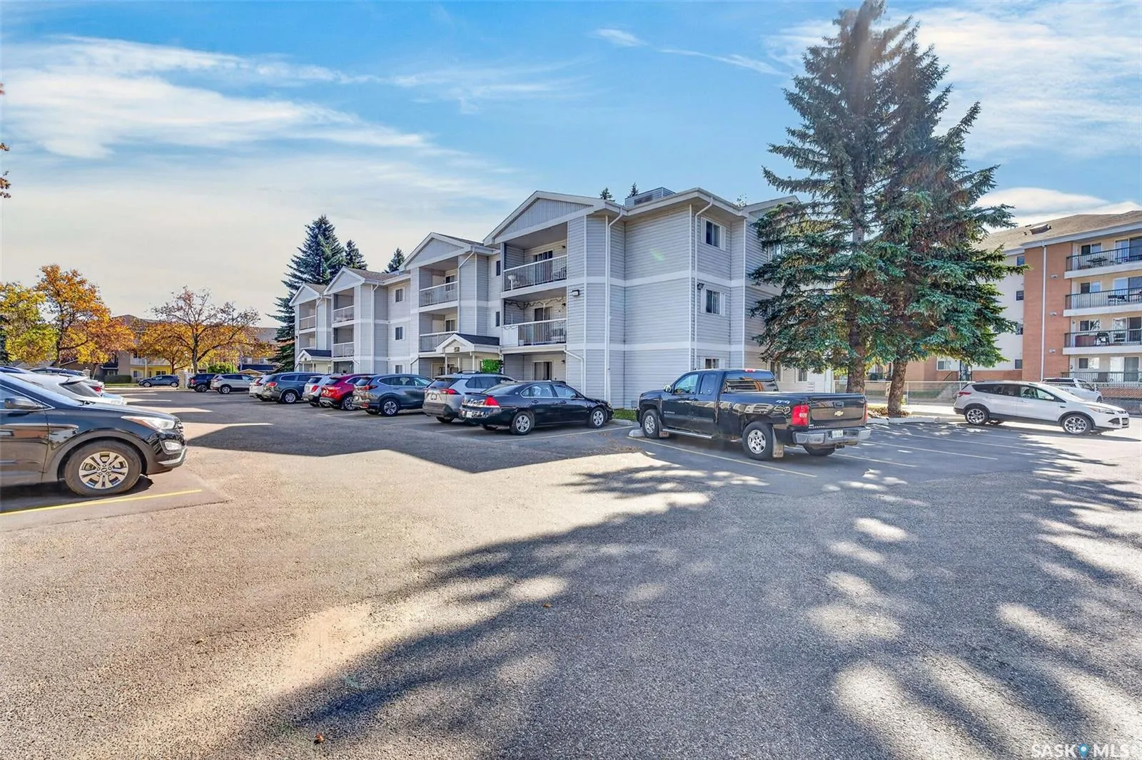 309 Cree CRESCENT #106