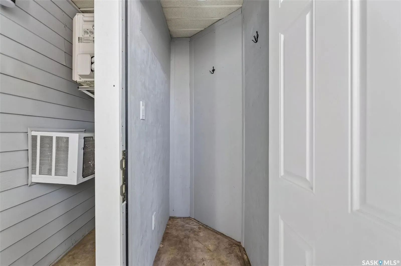 309 Cree CRESCENT #106