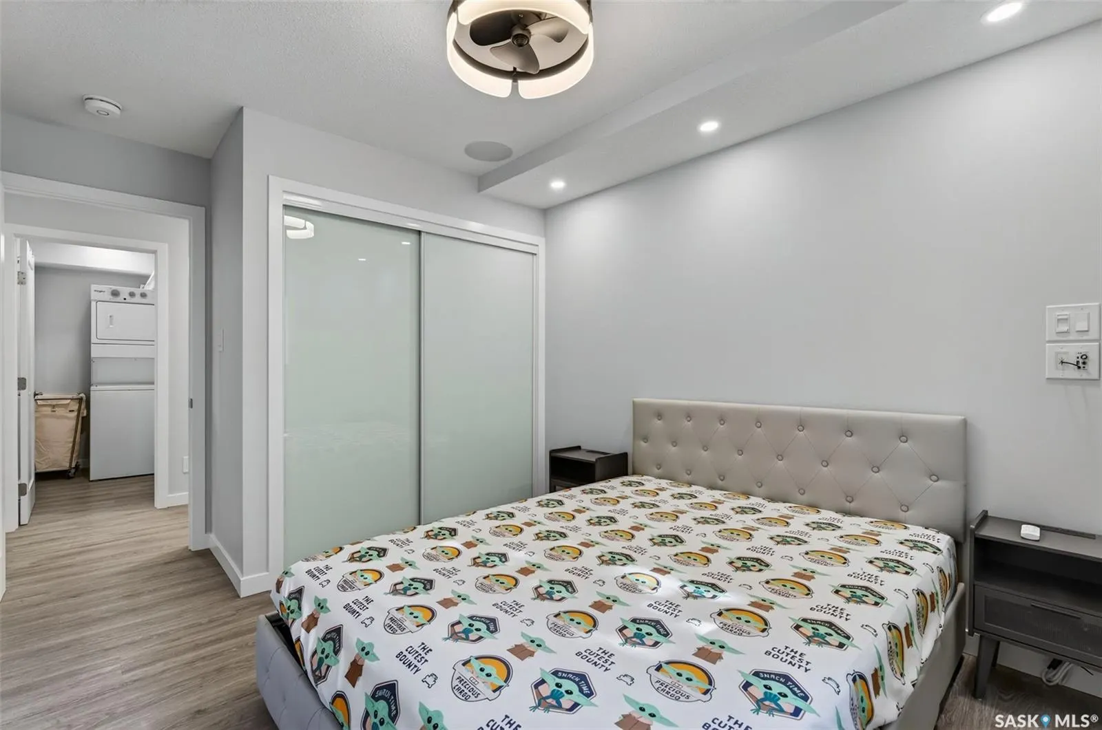 309 Cree CRESCENT #106