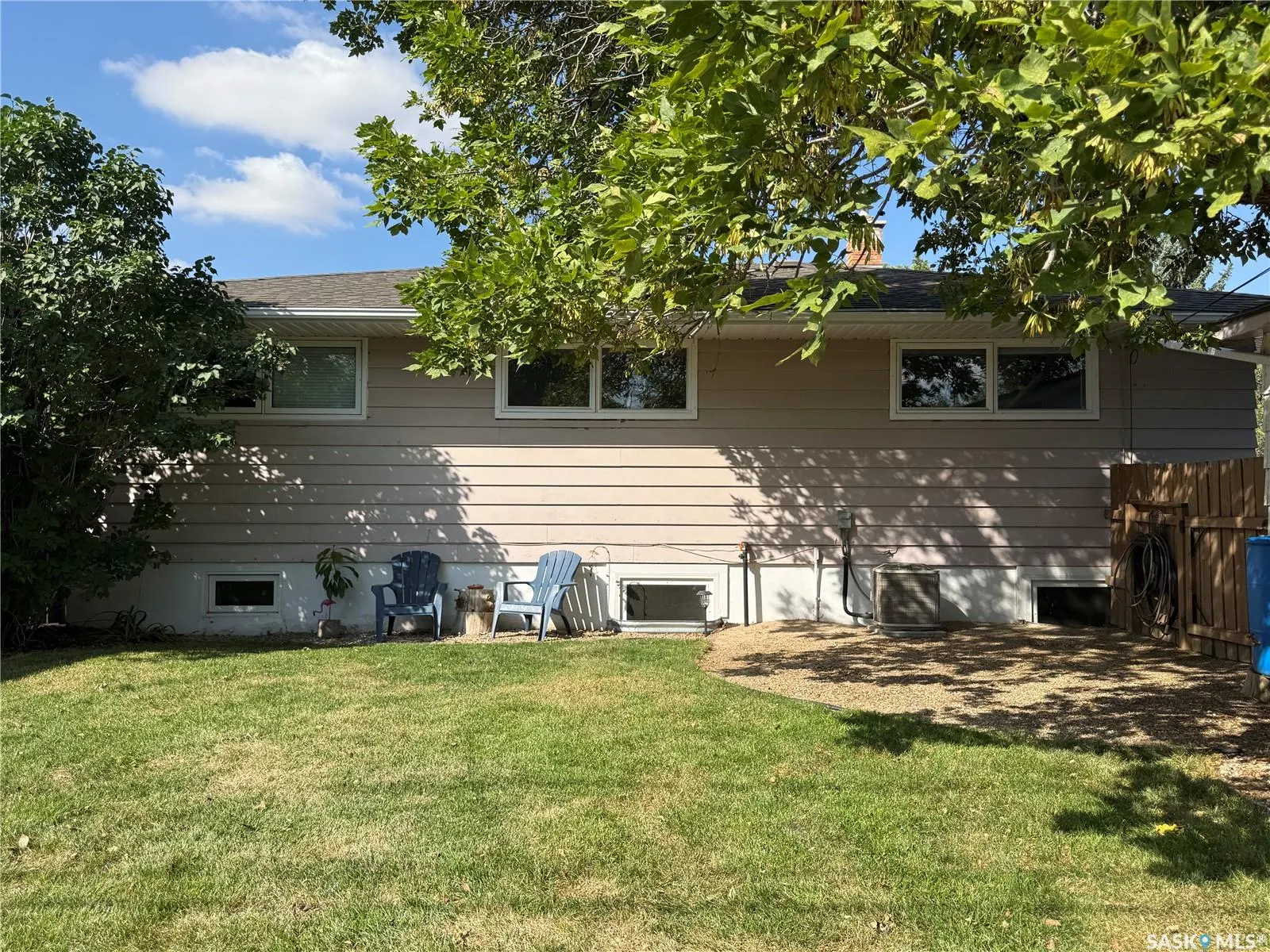 212 Ash DRIVE