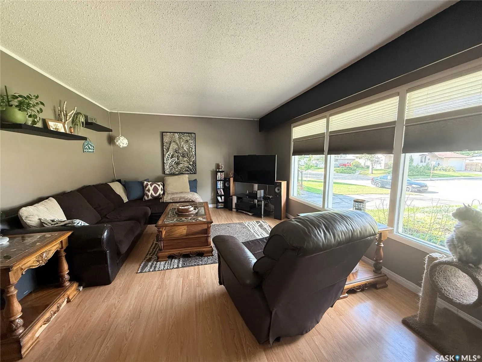212 Ash DRIVE