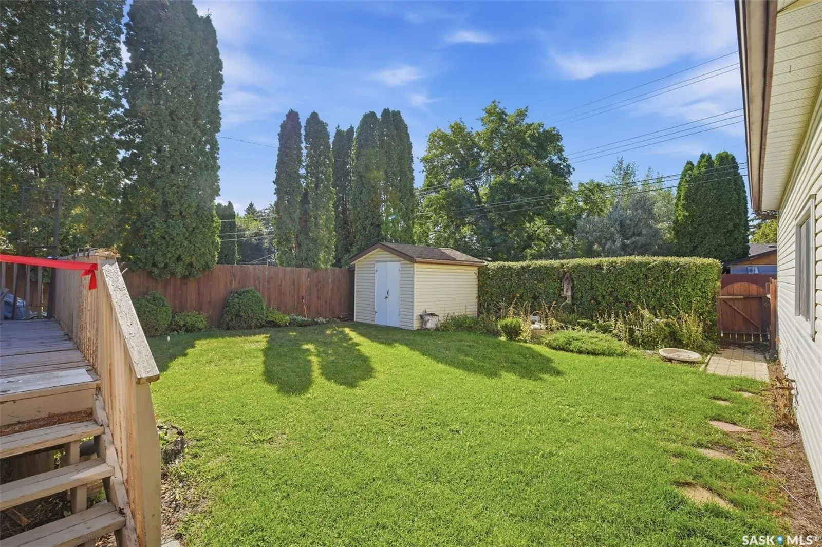 24 Harrison CRESCENT