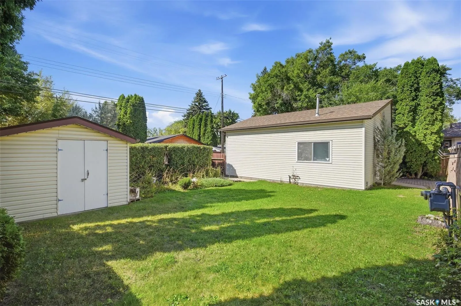 24 Harrison CRESCENT