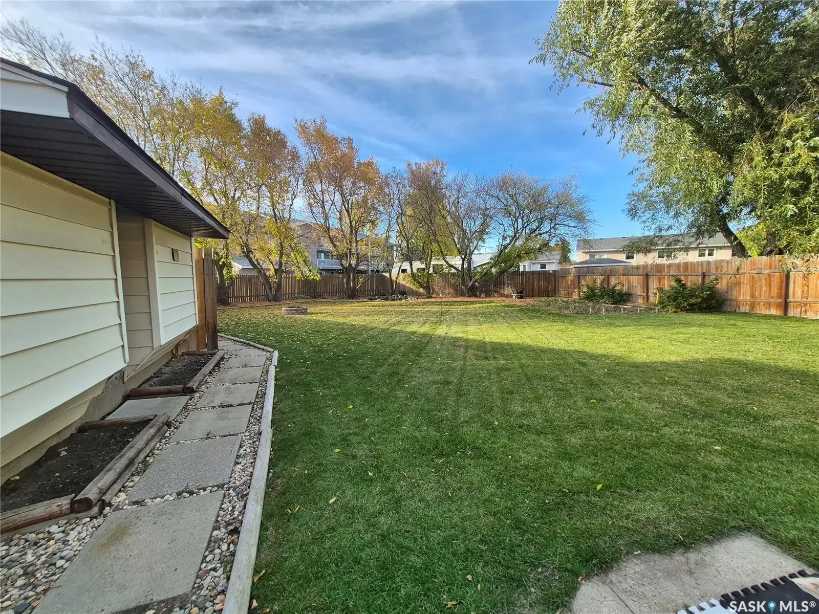 221 Bean CRESCENT