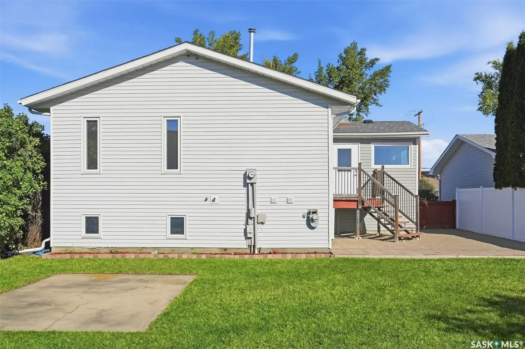 404 Peters STREET
