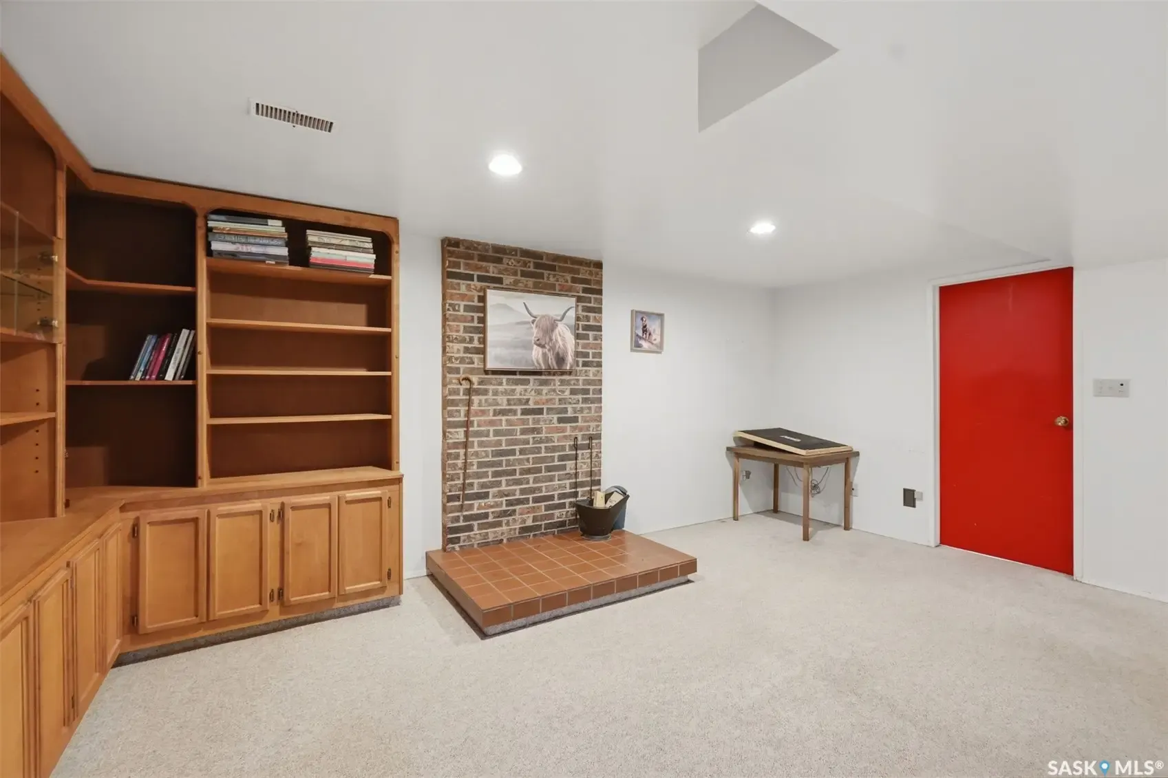 254 McMaster CRESCENT