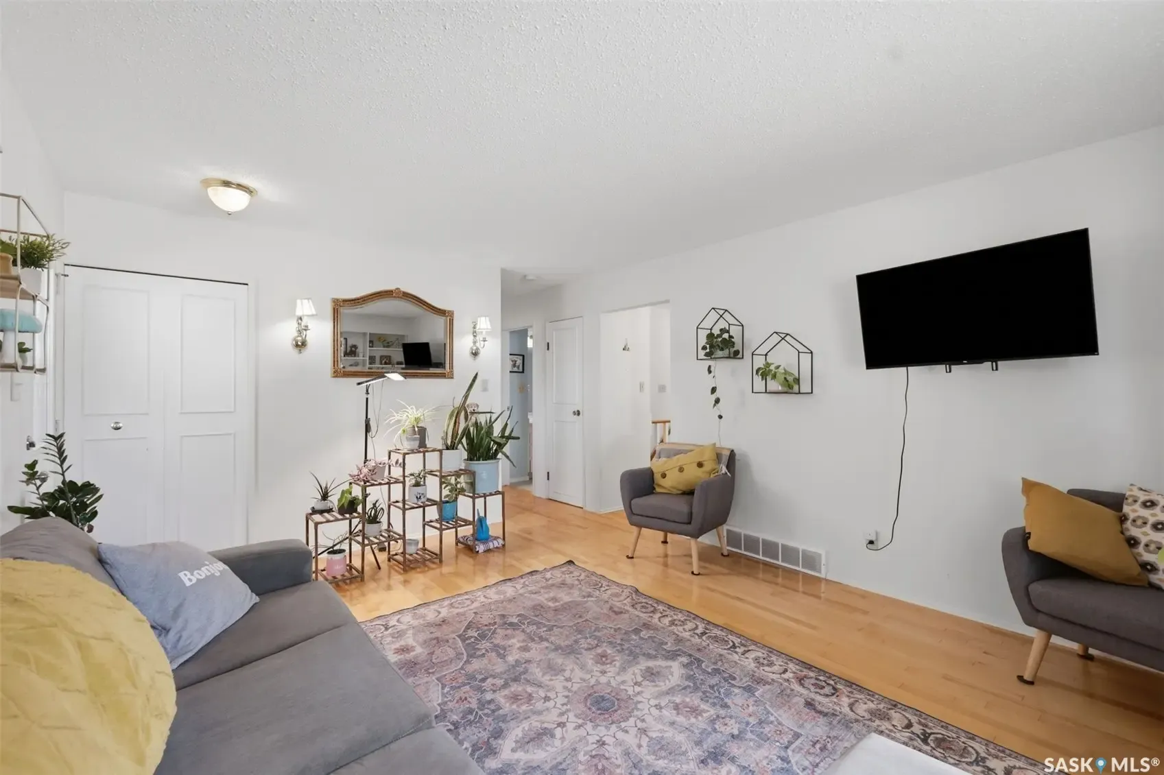 254 McMaster CRESCENT