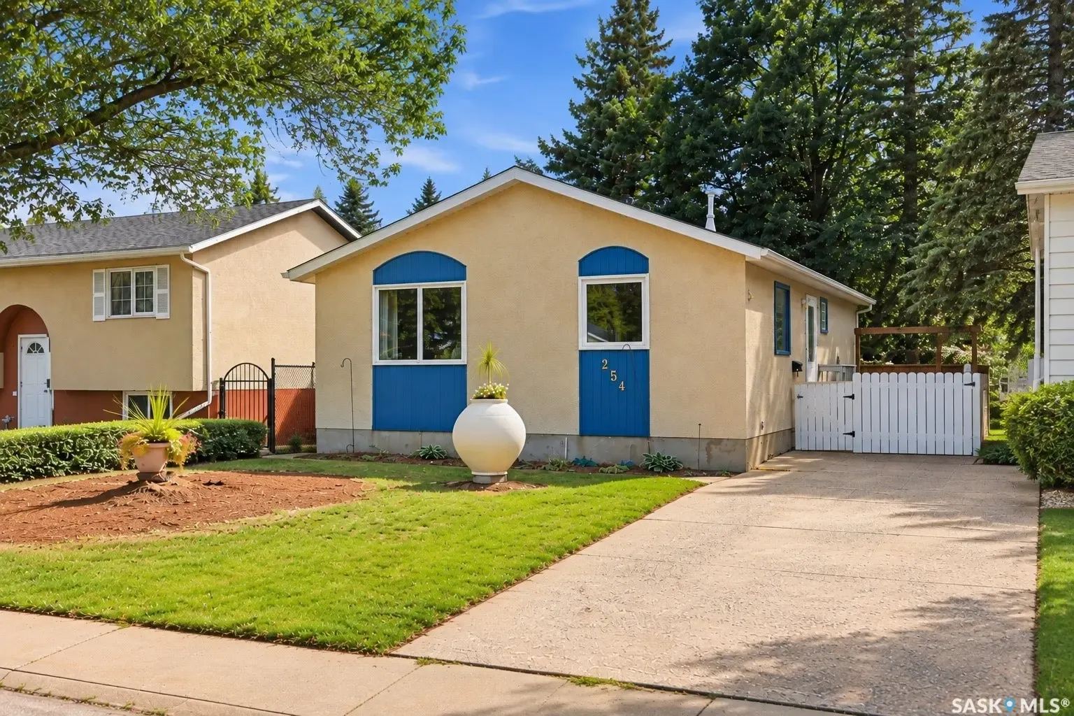 254 McMaster CRESCENT